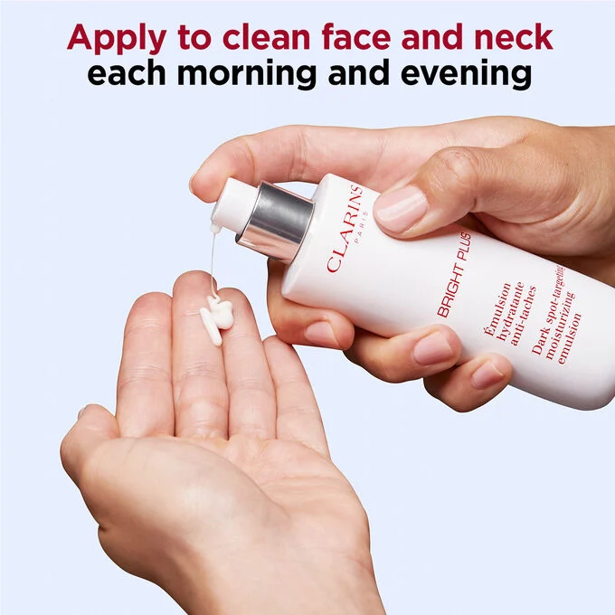 Clarins Bright Plus Dark Spot Targeting Milky Essence 200ml/6.7oz - Image 3